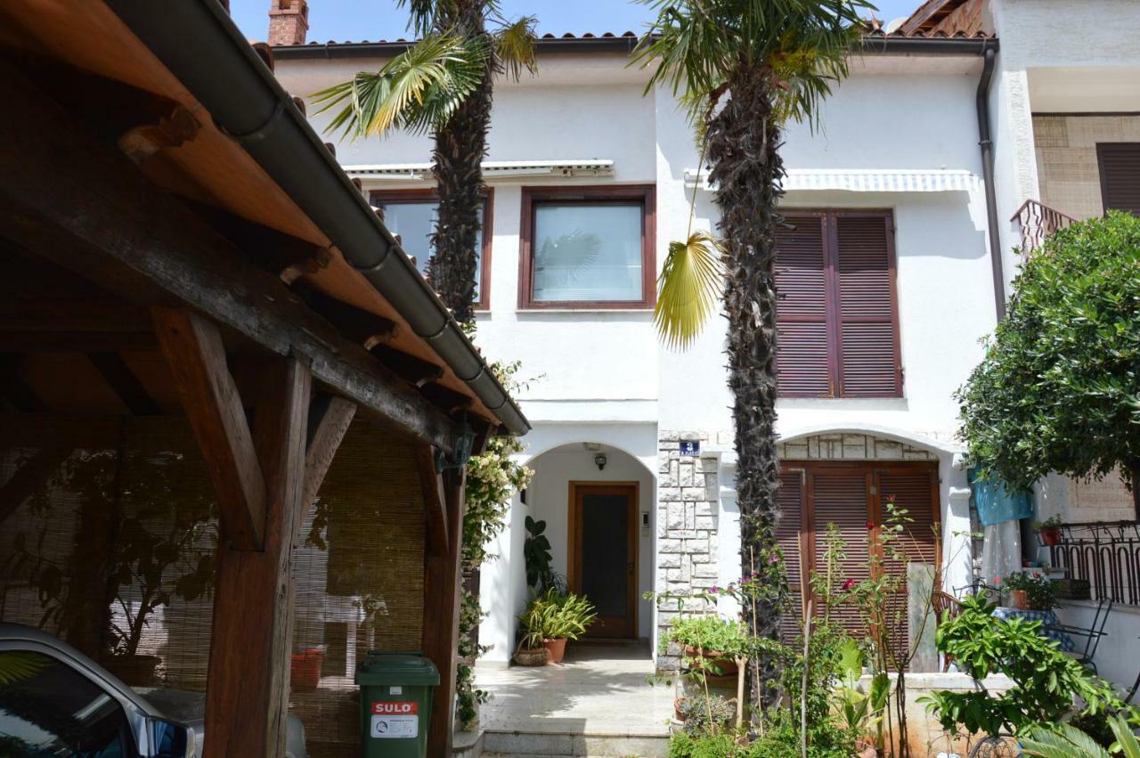 Hous Mira Apartment Porec Exterior photo